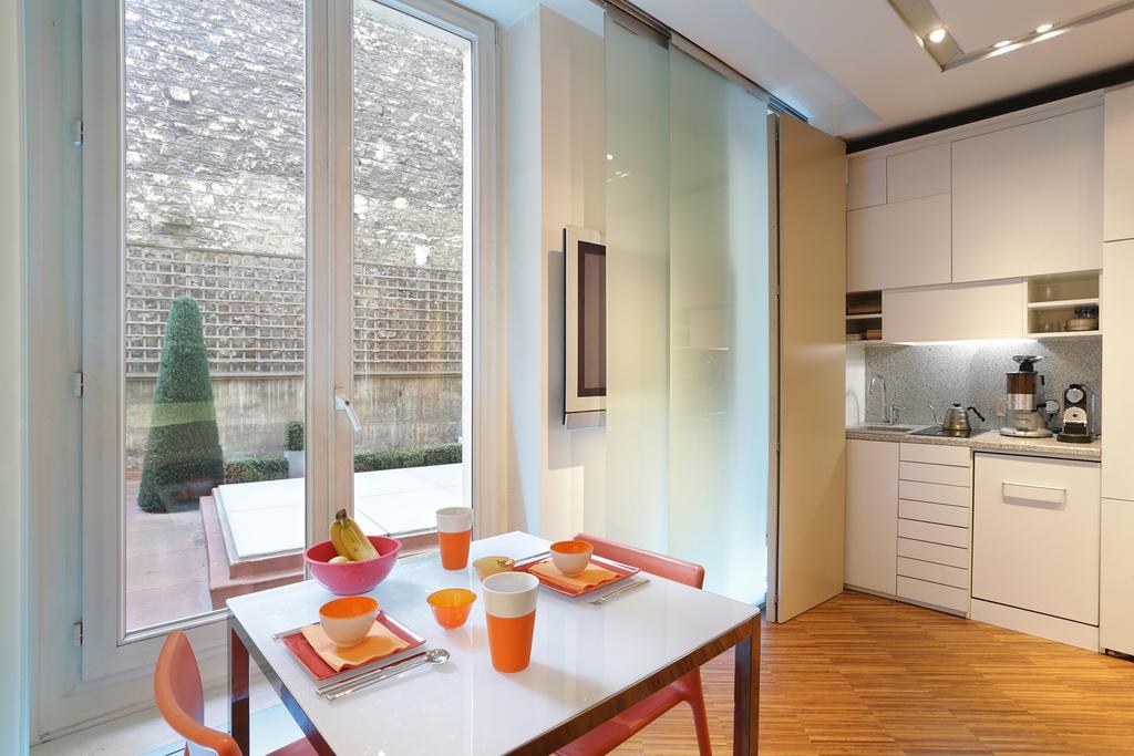 Terrace Matignon Apartment パリ エクステリア 写真